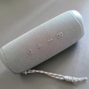 九成新JBL Flip5出售